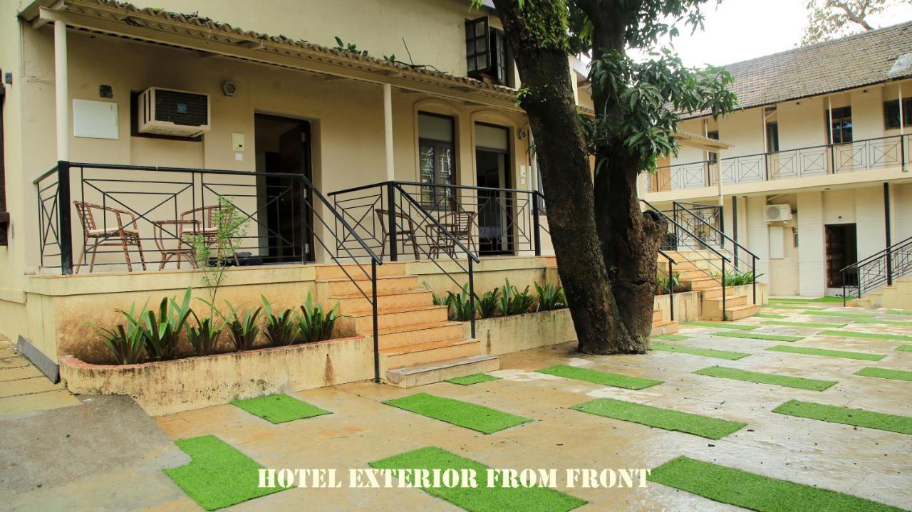 Khandāla Hotel Girija المظهر الخارجي الصورة